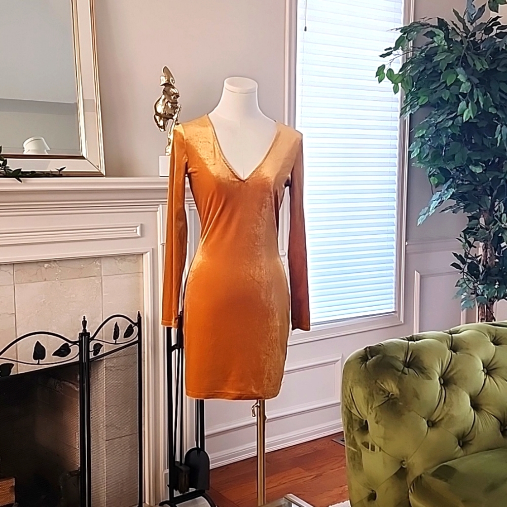 H&M gold velvet dress size 6